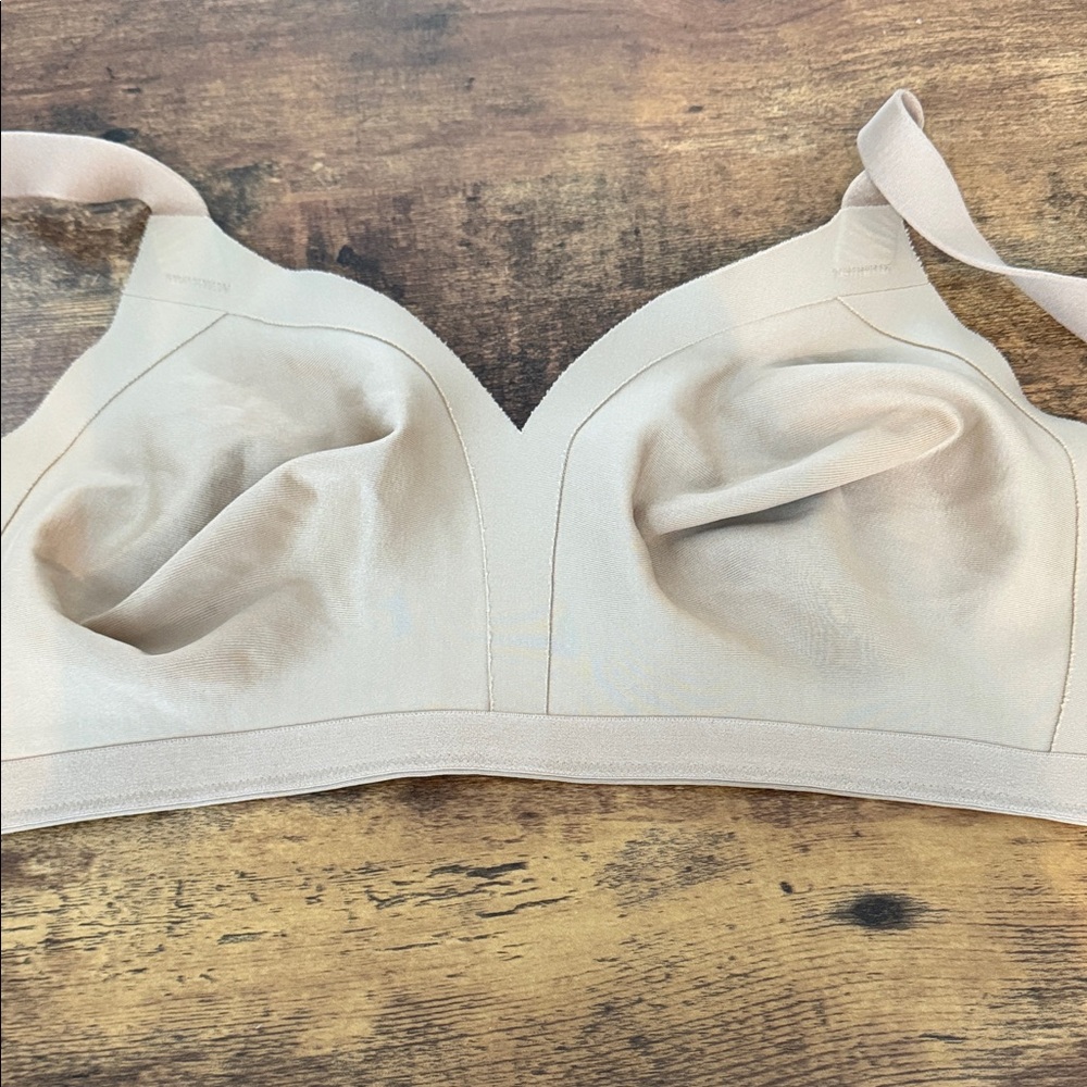 Lilyette Nude/Tan Wireless Seamless Comfort Bra - Picture 5 of 5